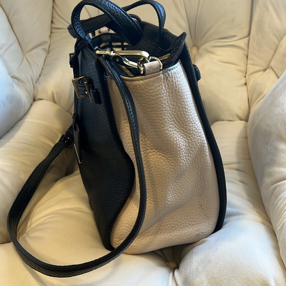 Like new! Black and Cream Kate Spade Satchel - Picture 3 of 6